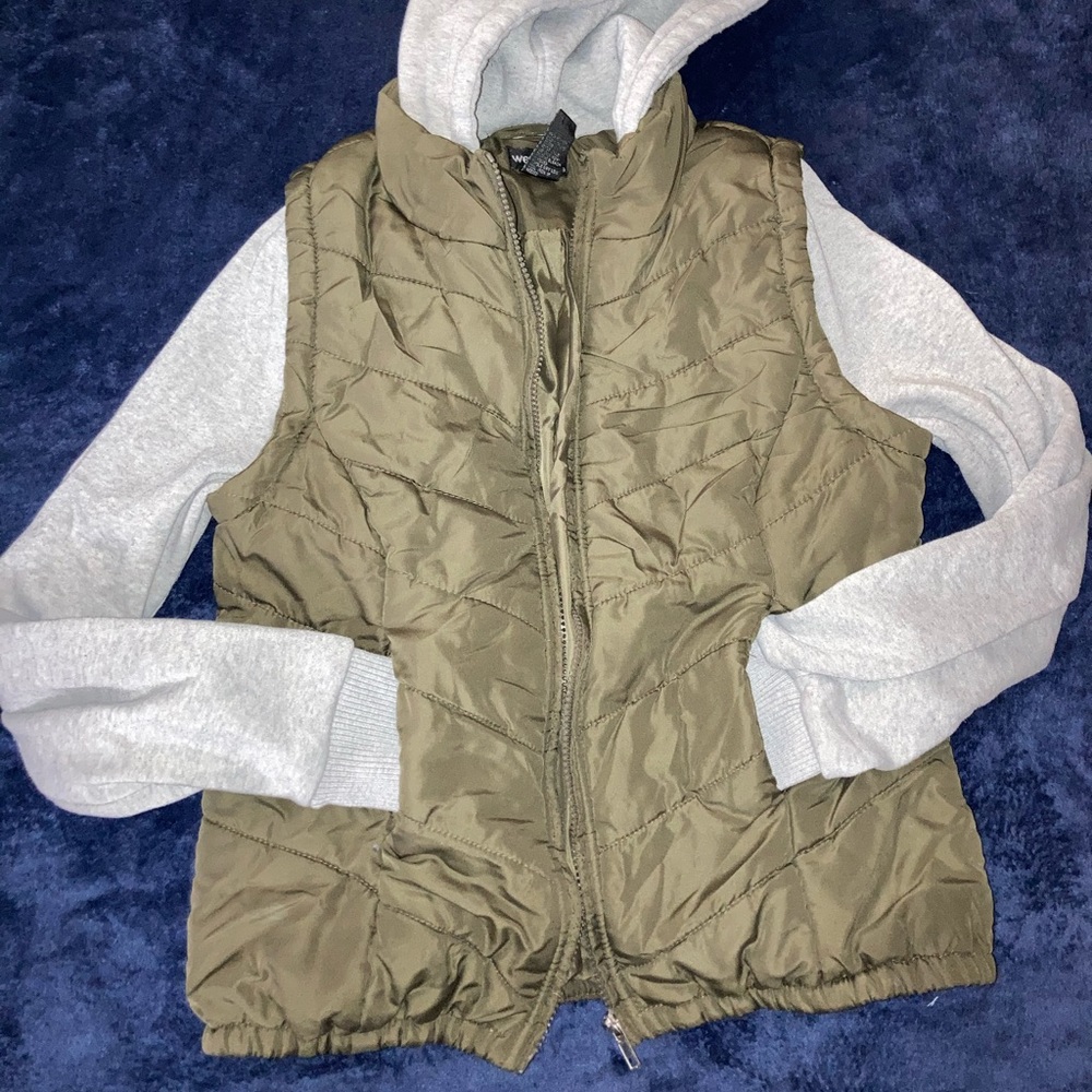 Wet seal hoodie styled with a “vest” detail, olive green and grey, size medium